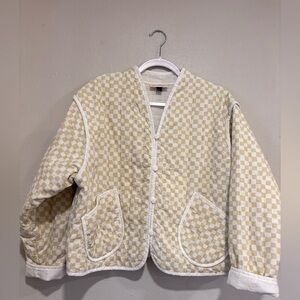 Universal Thread Women's Beige & White Quilted Button-Up Jacket gingham